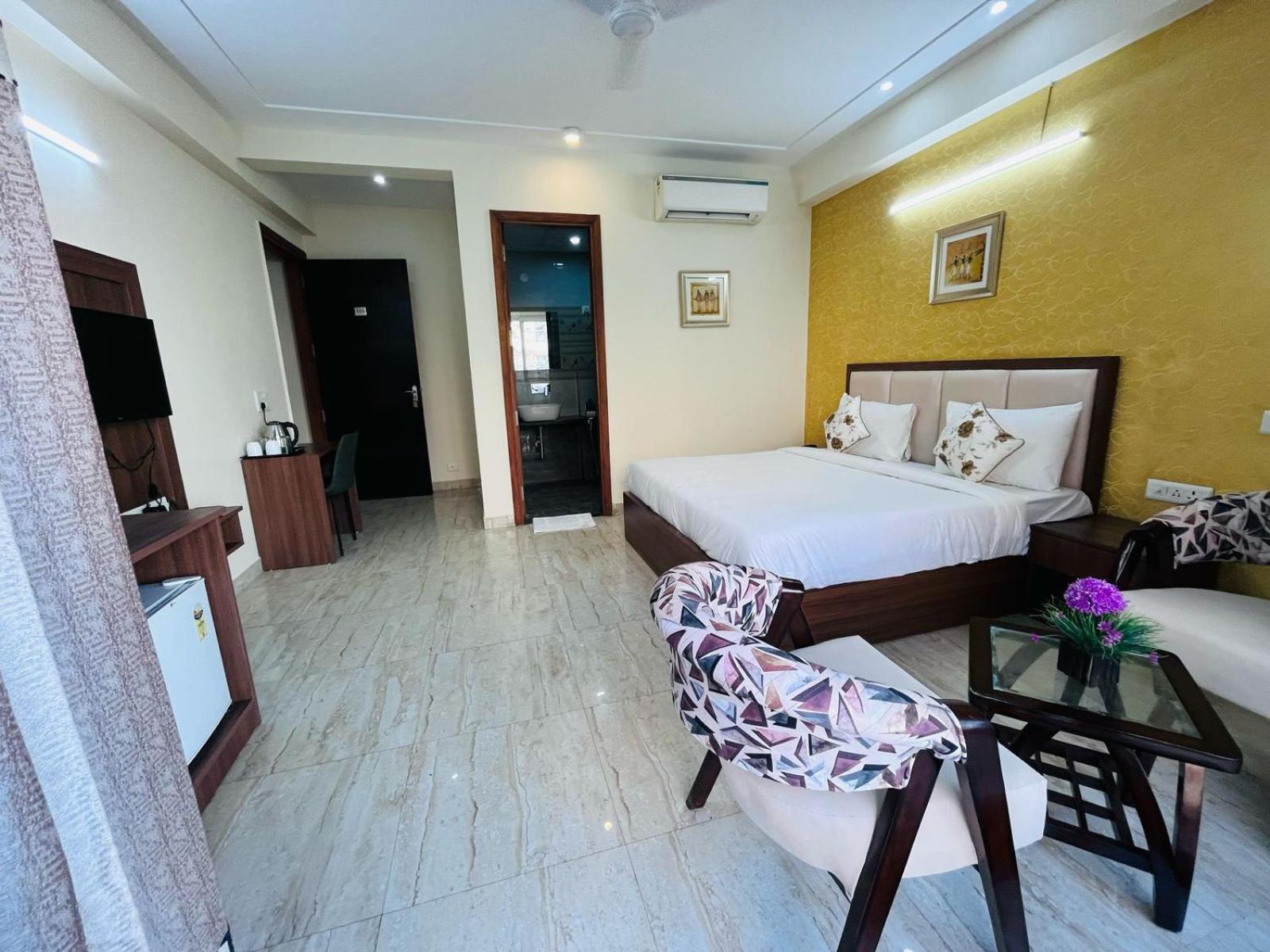 Hotel The Luxe 18 - Golf Course Road Gurgaon Extérieur photo
